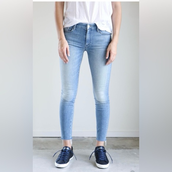 MOTHER Denim - MOTHER Looker Ankle Fray, size 24